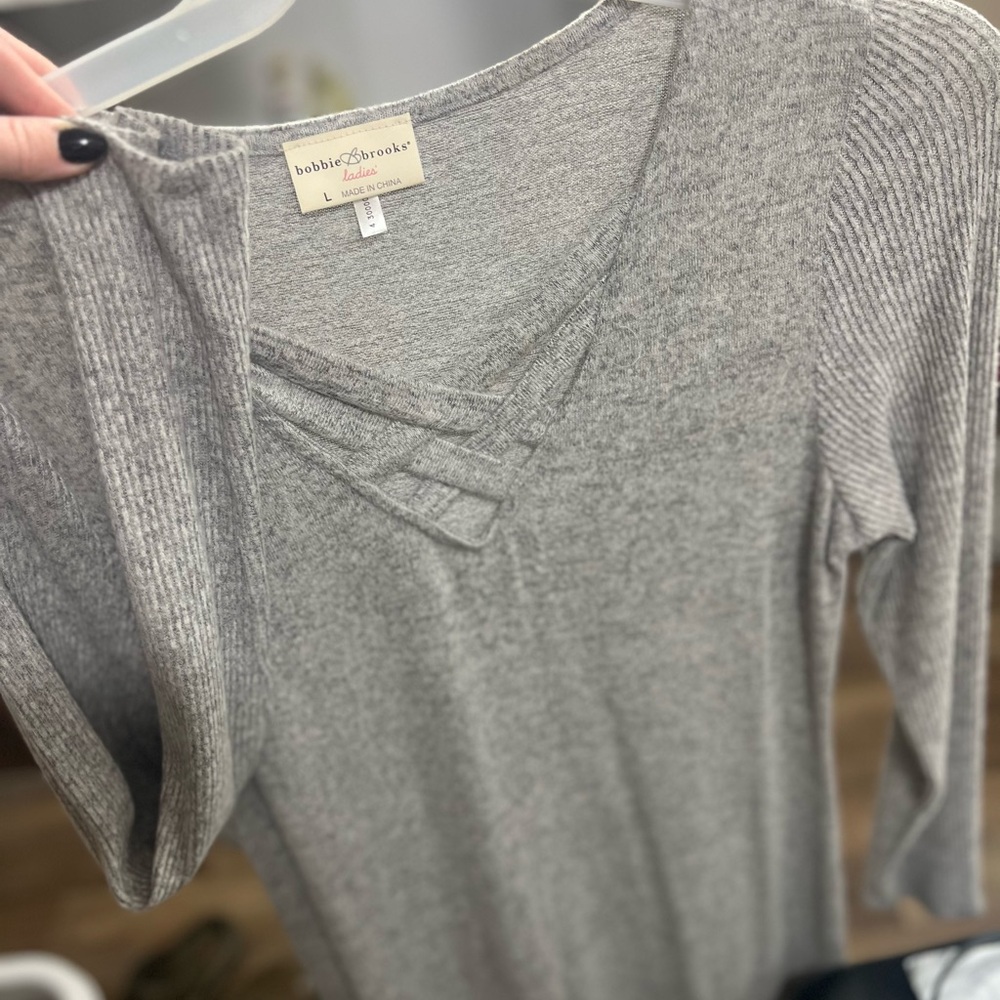 Thin Extra Soft Knit Gray Sweater